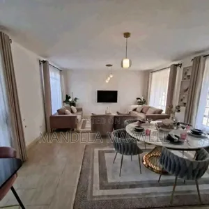 4bdrm Mansion in Gateway Mall Area for sale