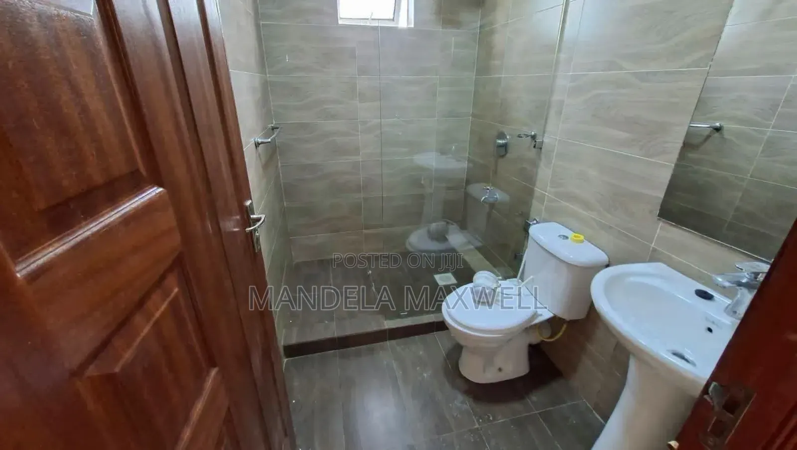 4bdrm Mansion in Katani for sale
