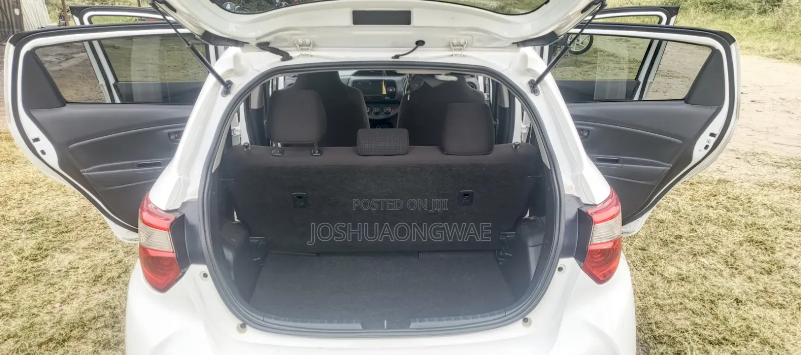 Toyota Vitz 2018 White