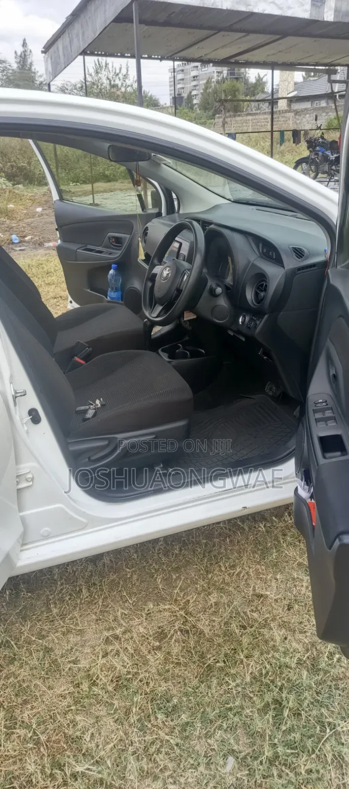 Toyota Vitz 2018 White