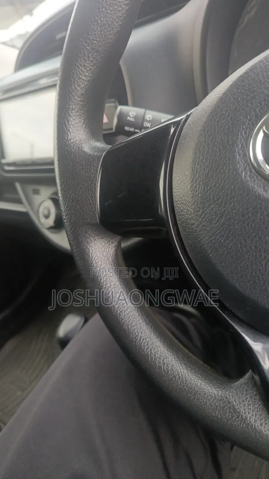 Toyota Vitz 2018 White