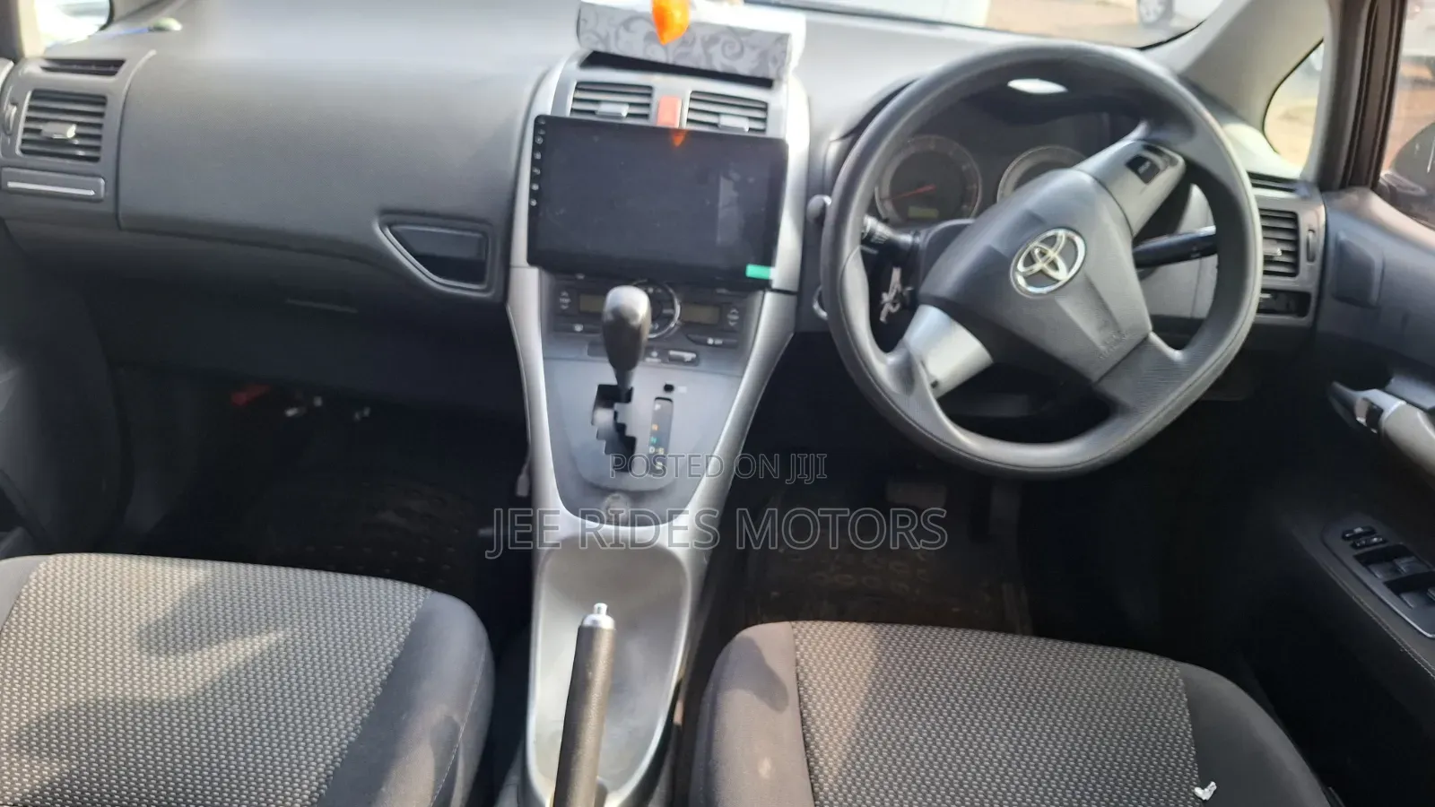 Toyota Auris 2011 Black