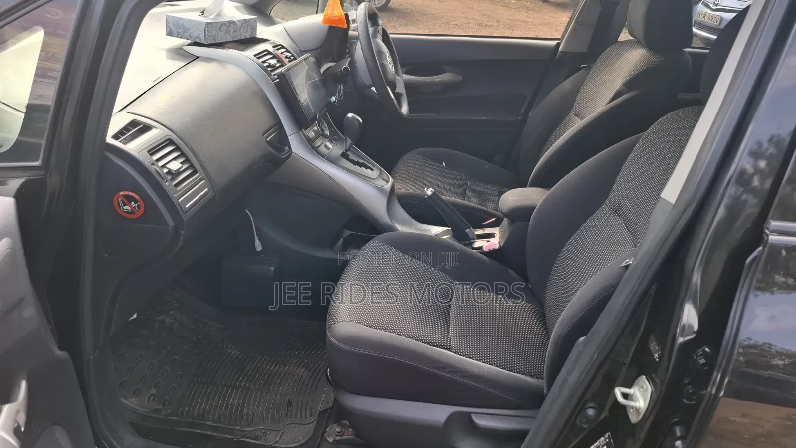Toyota Auris 2011 Black