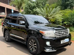 Toyota Land Cruiser 4.6 V8 ZX 2013 Black