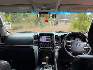 Toyota Land Cruiser 4.6 V8 ZX 2013 Black