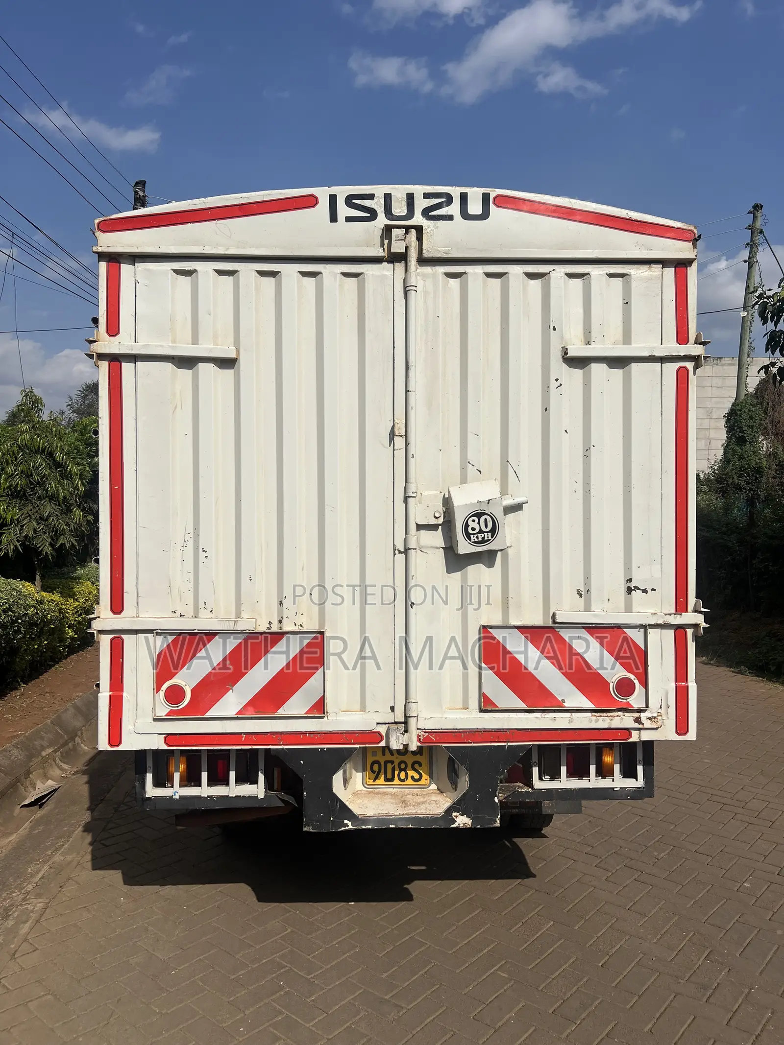Isuzu NKR Closed Body 2019 White