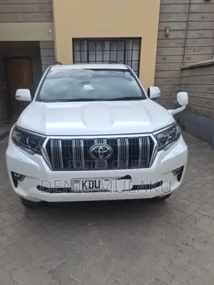 Toyota Land Cruiser Prado 2.8 2018 Pearl