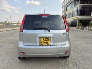 Nissan Note 2011 Silver