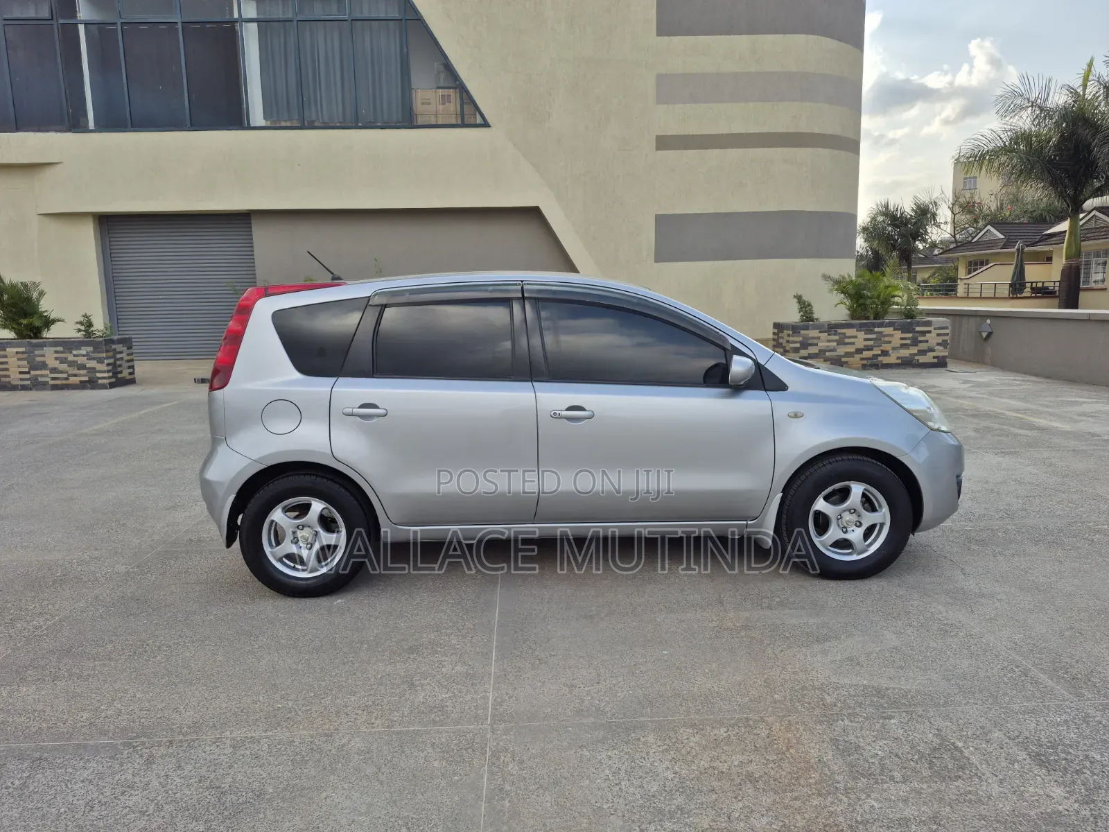 Nissan Note 2011 Silver