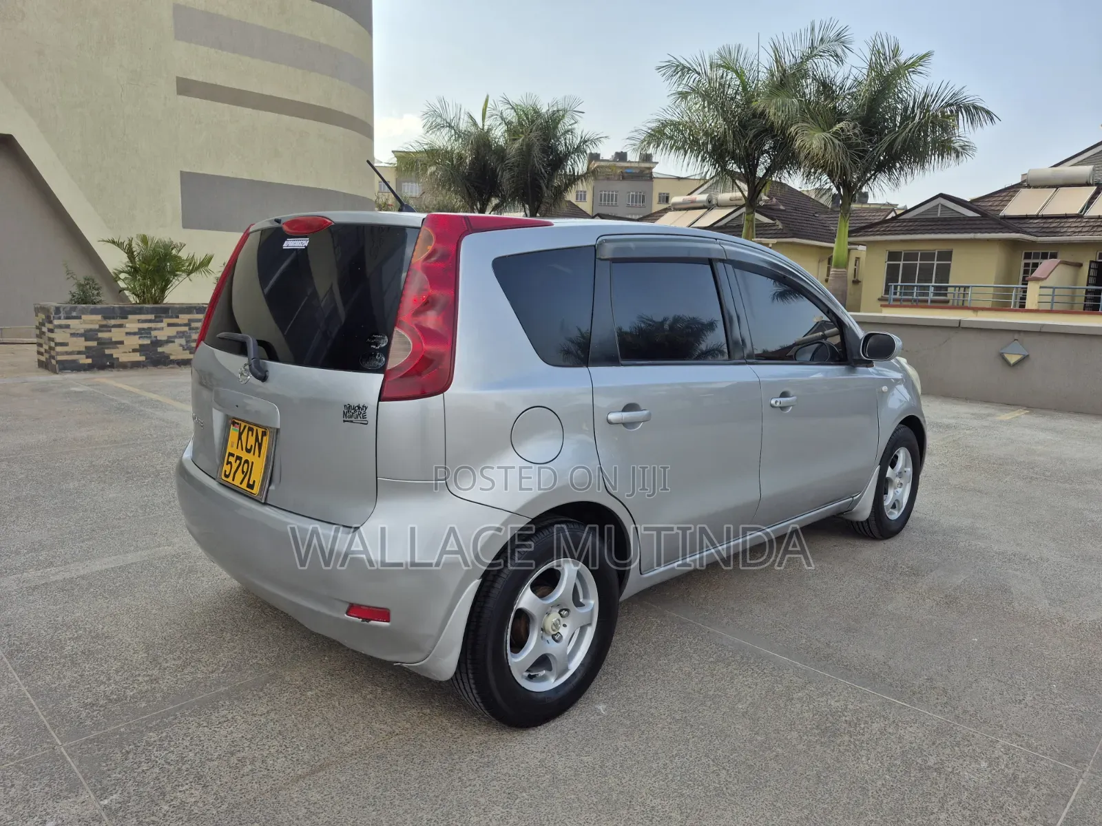 Nissan Note 2011 Silver