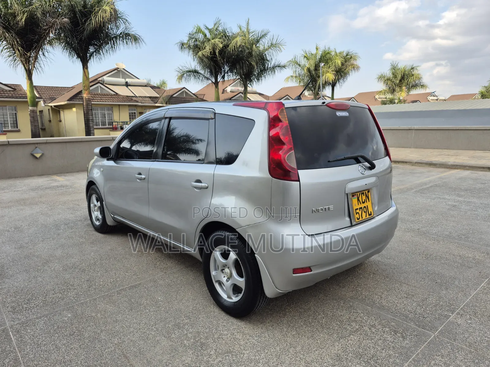 Nissan Note 2011 Silver