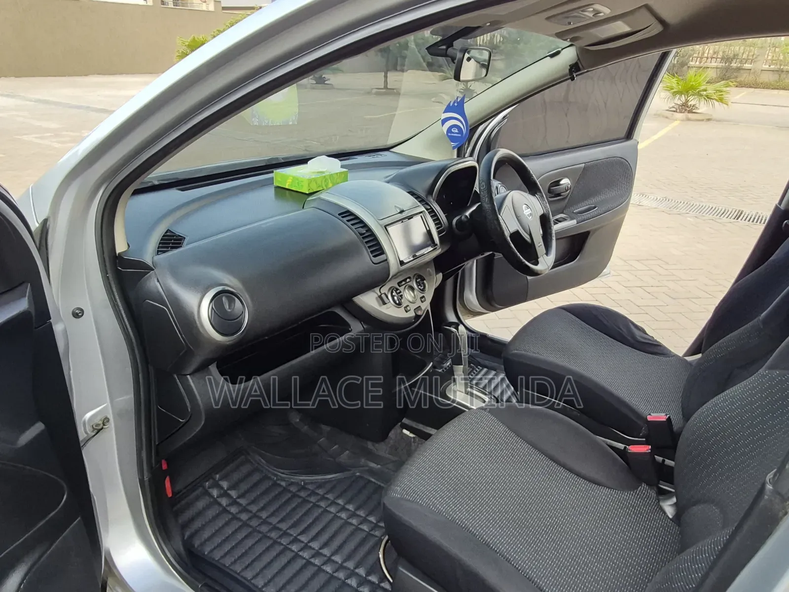 Nissan Note 2011 Silver