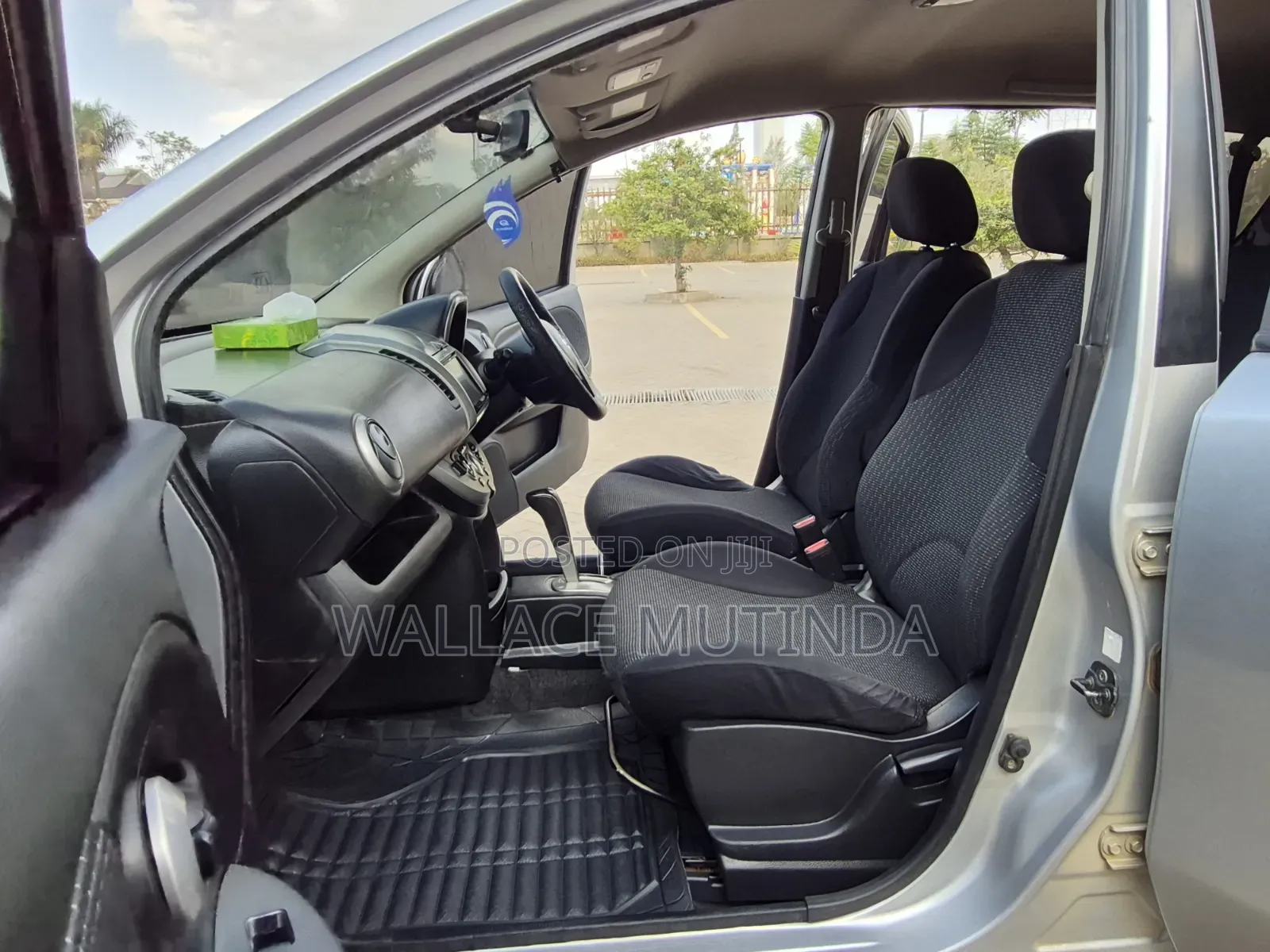 Nissan Note 2011 Silver