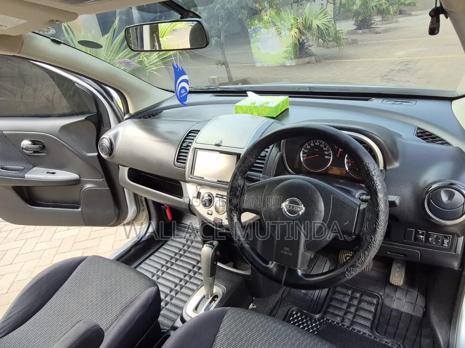 Nissan Note 2011 Silver