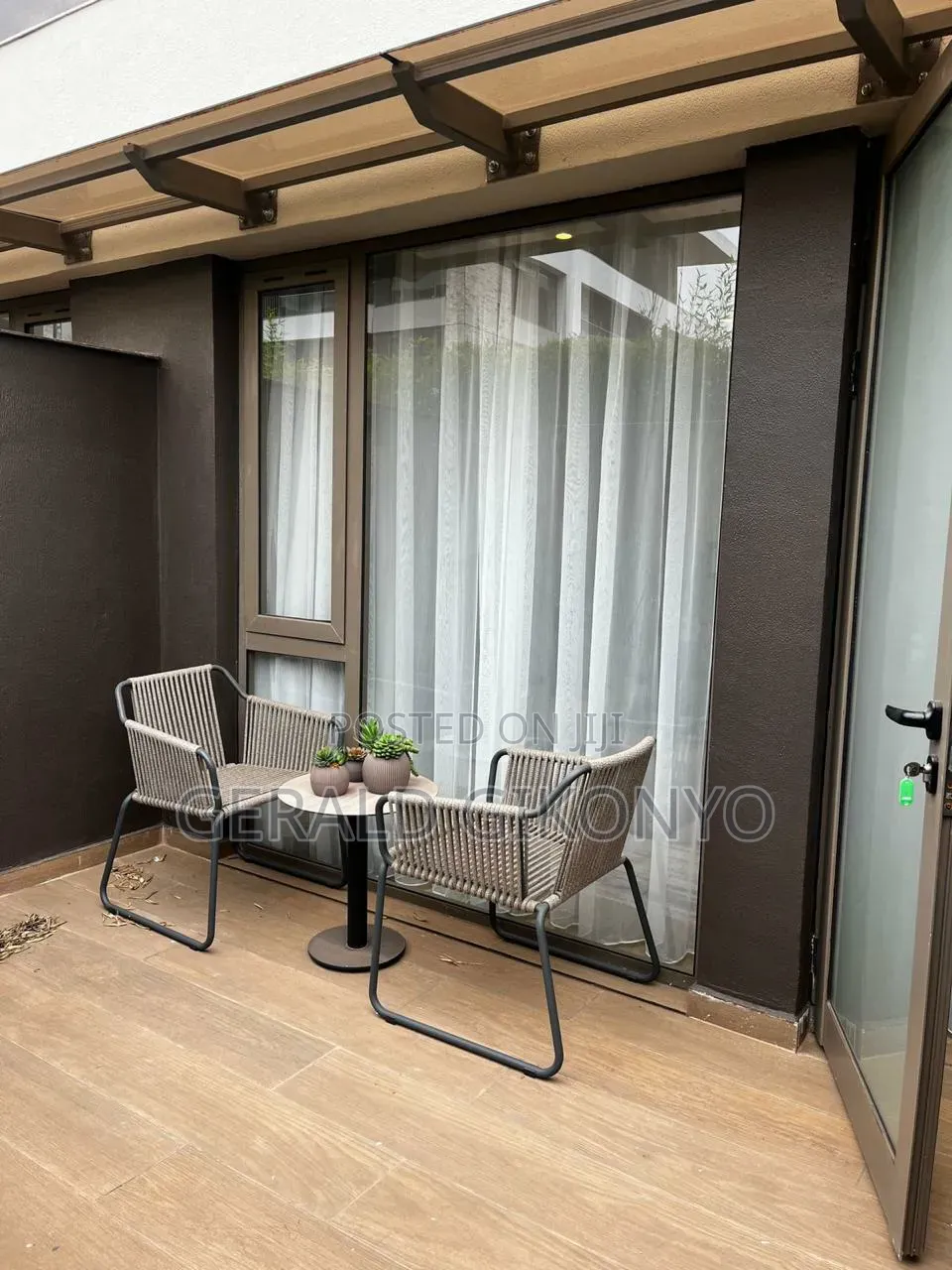 Furnished 1bdrm Apartment in Nyari for rent