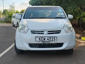 Toyota Passo 2012 White