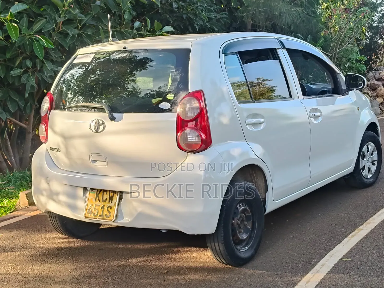 Toyota Passo 2012 White