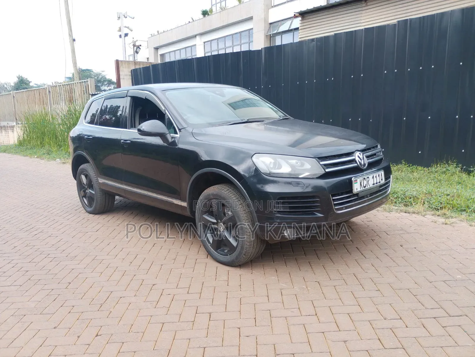 Volkswagen Touareg 2011 Black