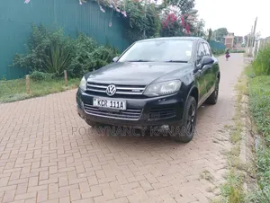 Volkswagen Touareg 2011 Black