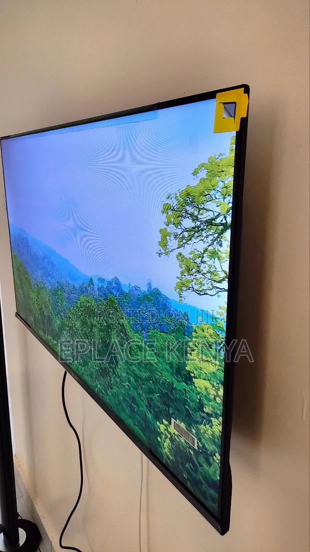 Hisense 40 Inch Smart TV - thumbnail 3