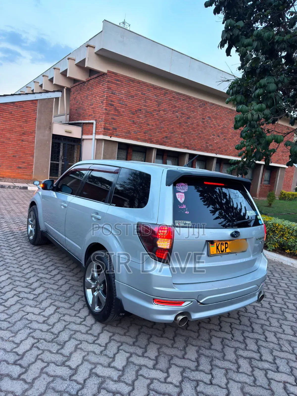 Subaru Forester 2011 Silver