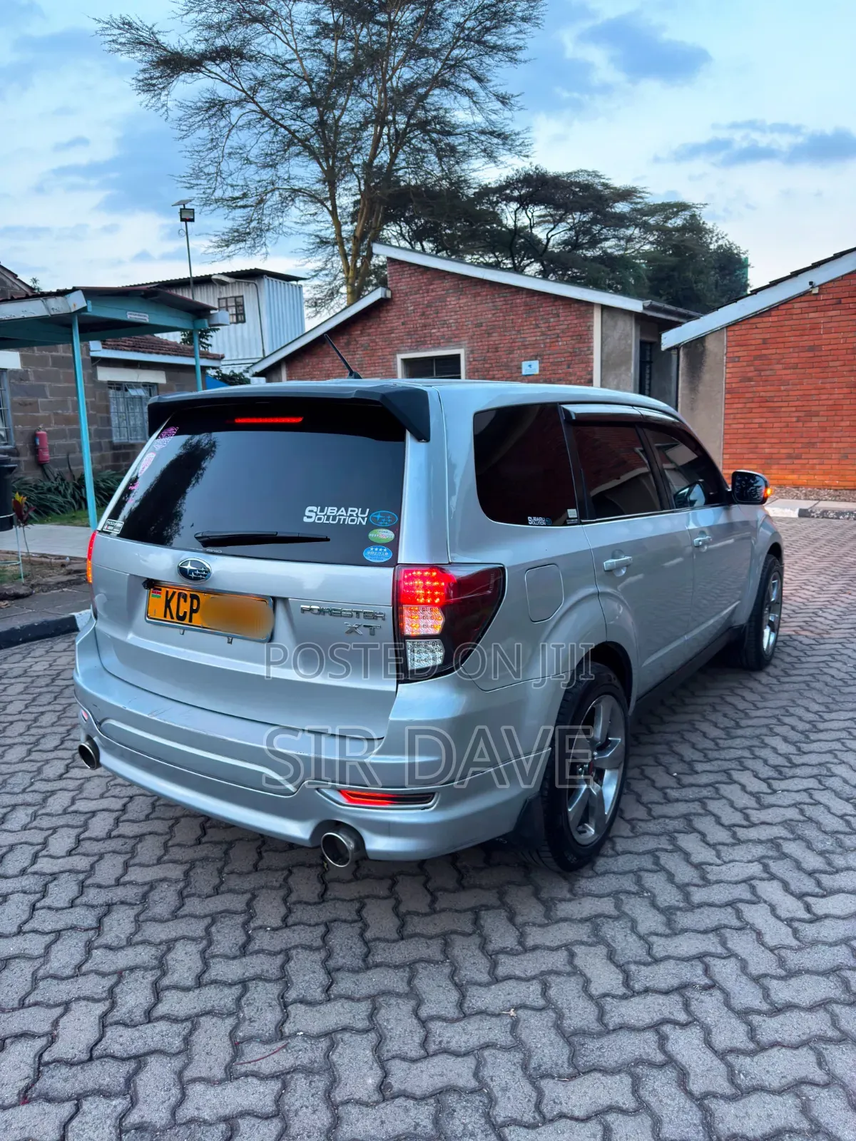 Subaru Forester 2011 Silver