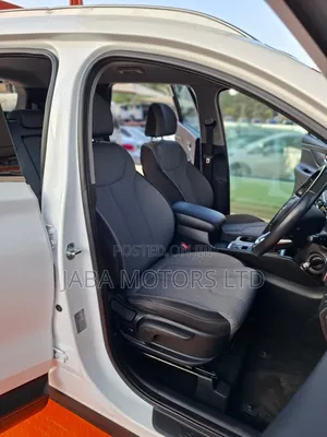 Hyundai Santa Fe 2019 White