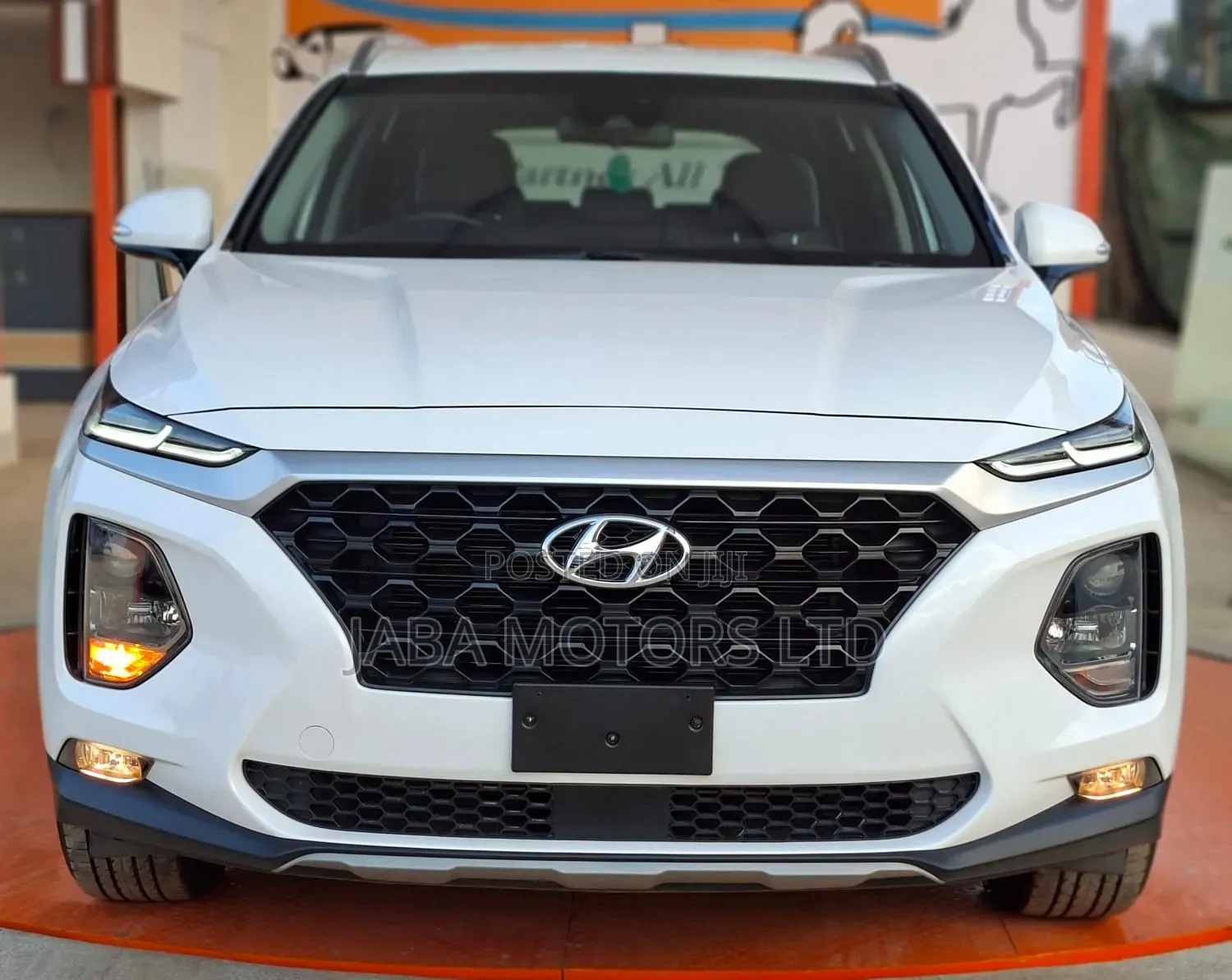 Hyundai Santa Fe 2019 White