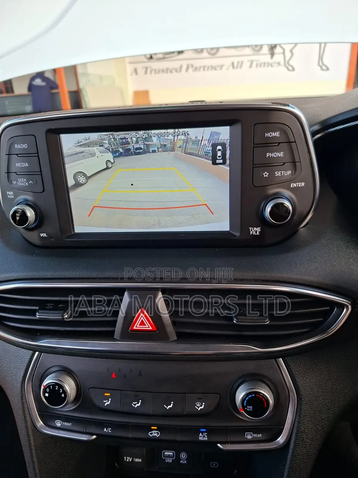 Hyundai Santa Fe 2019 White