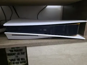 Sony Ps5, Two Pads, Dock Charger