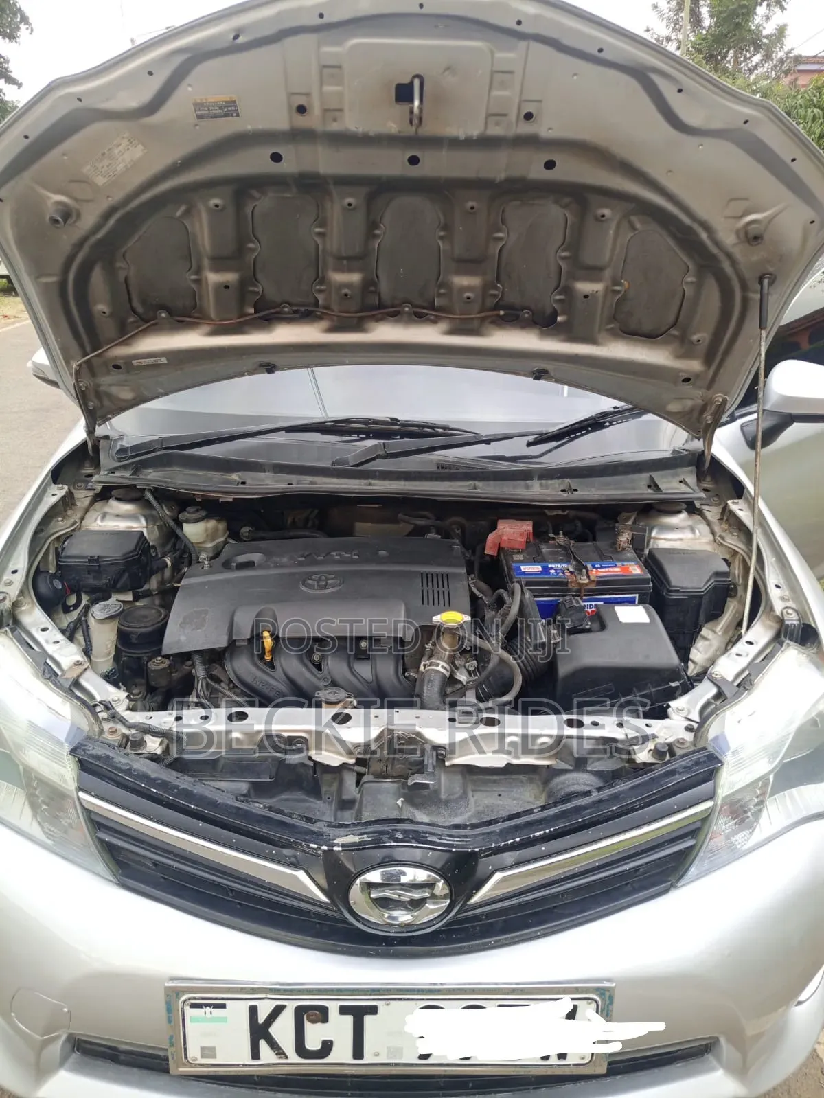 Toyota Corolla Fielder 2013 Silver