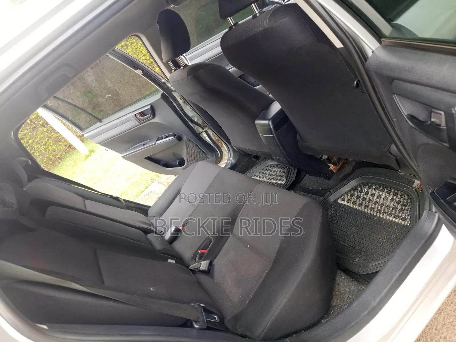 Toyota Corolla Fielder 2013 Silver