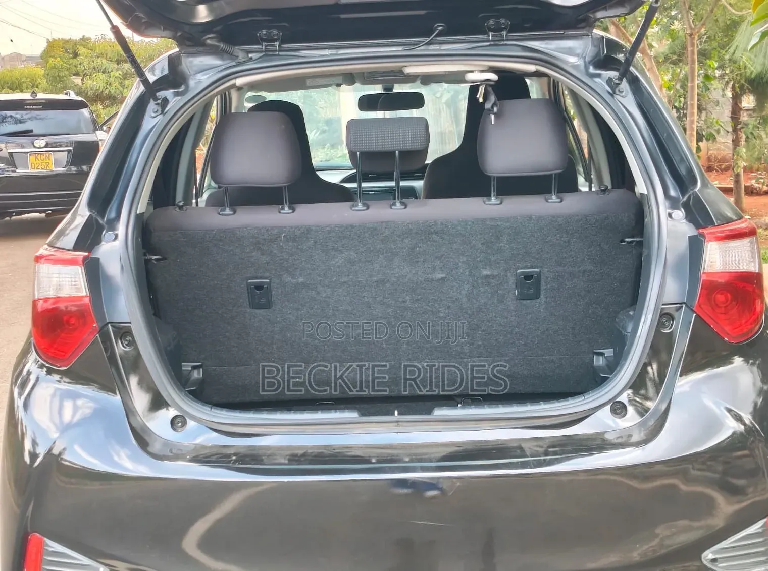 Toyota Vitz 2017 Black