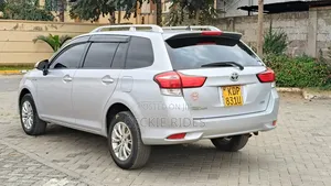 Toyota Corolla Fielder 2016 Silver