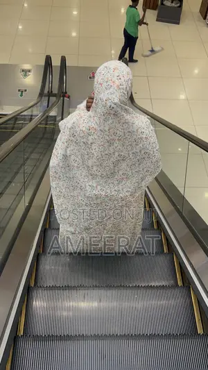 Whotish Creamish Abaya