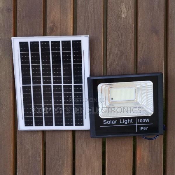100W IP67 Waterproof Solar Flood Light Bright White LED Illumination