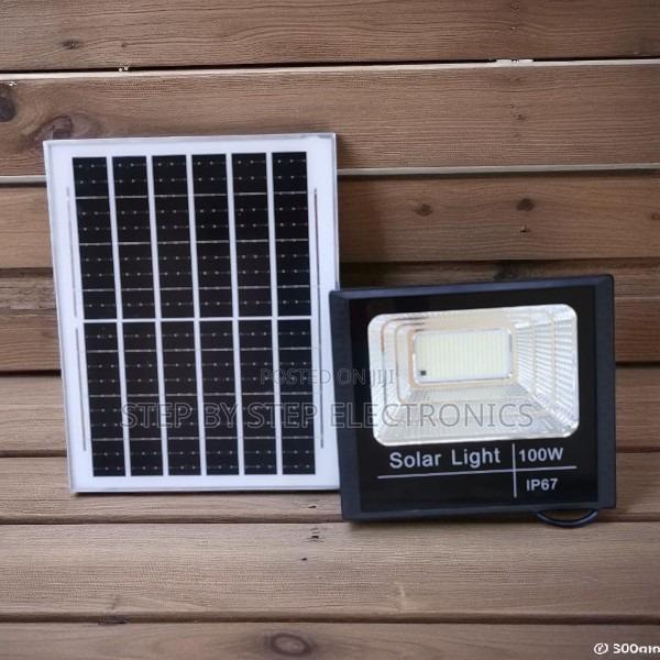 100W Solar Floodlight With Remote Timer and Auto on Off Function