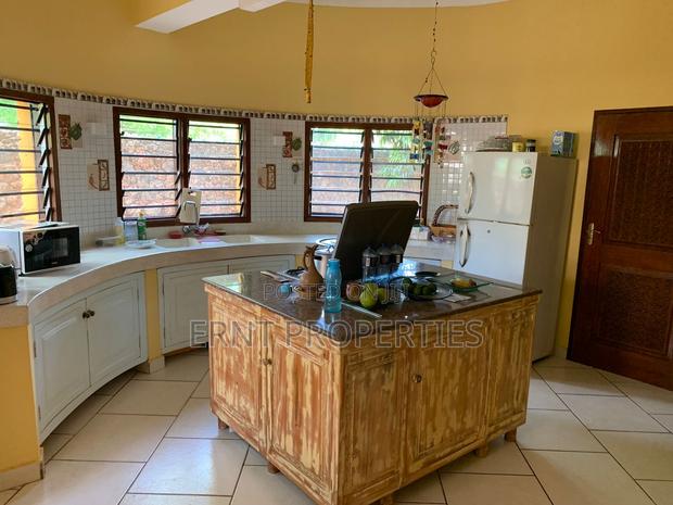 4bdrm Villa in Diani for sale - thumbnail 6