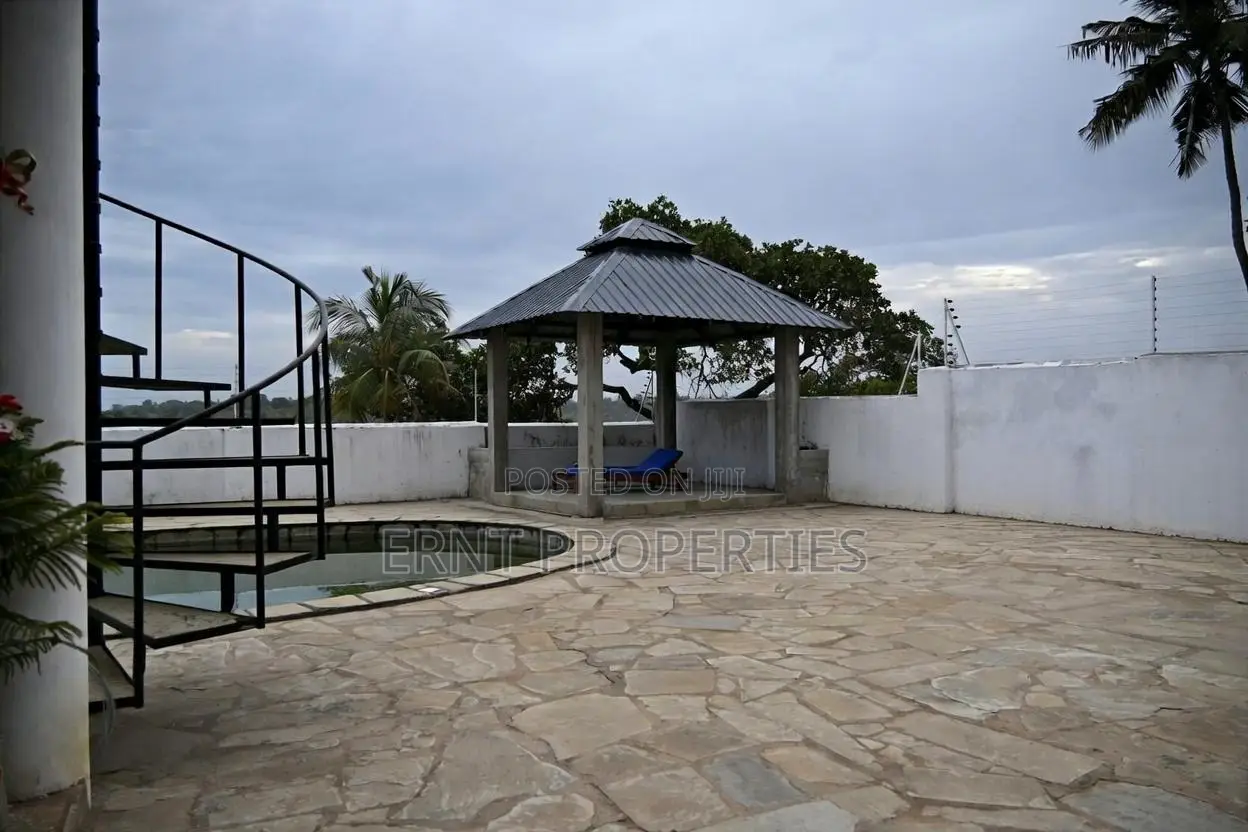3bdrm Villa in Diani for sale