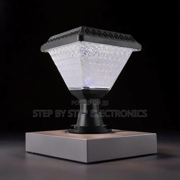 Stylish Outdoor Led Garden Light Main Gate Post Solar Light Lamp
