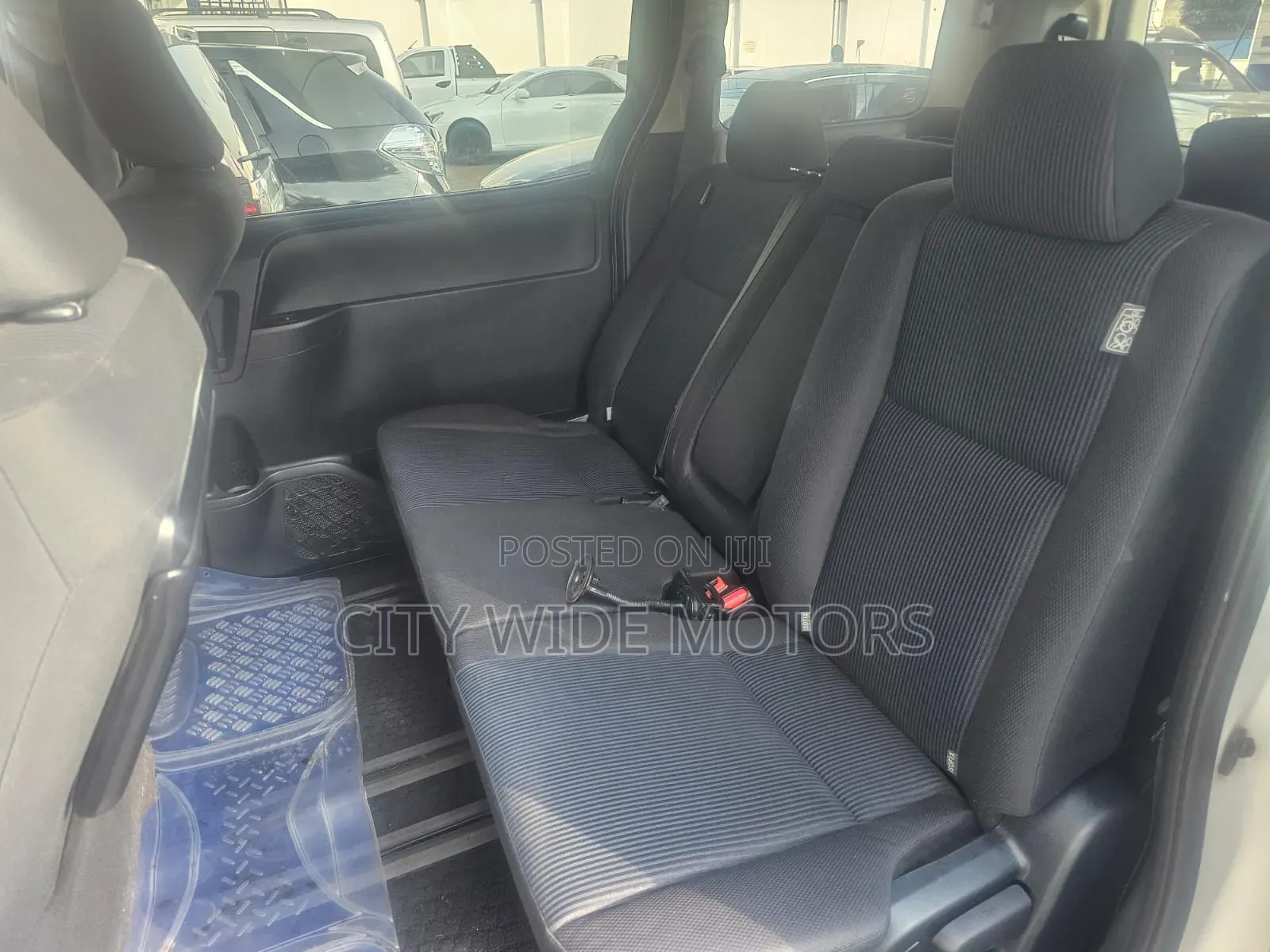Toyota Noah 2018 White