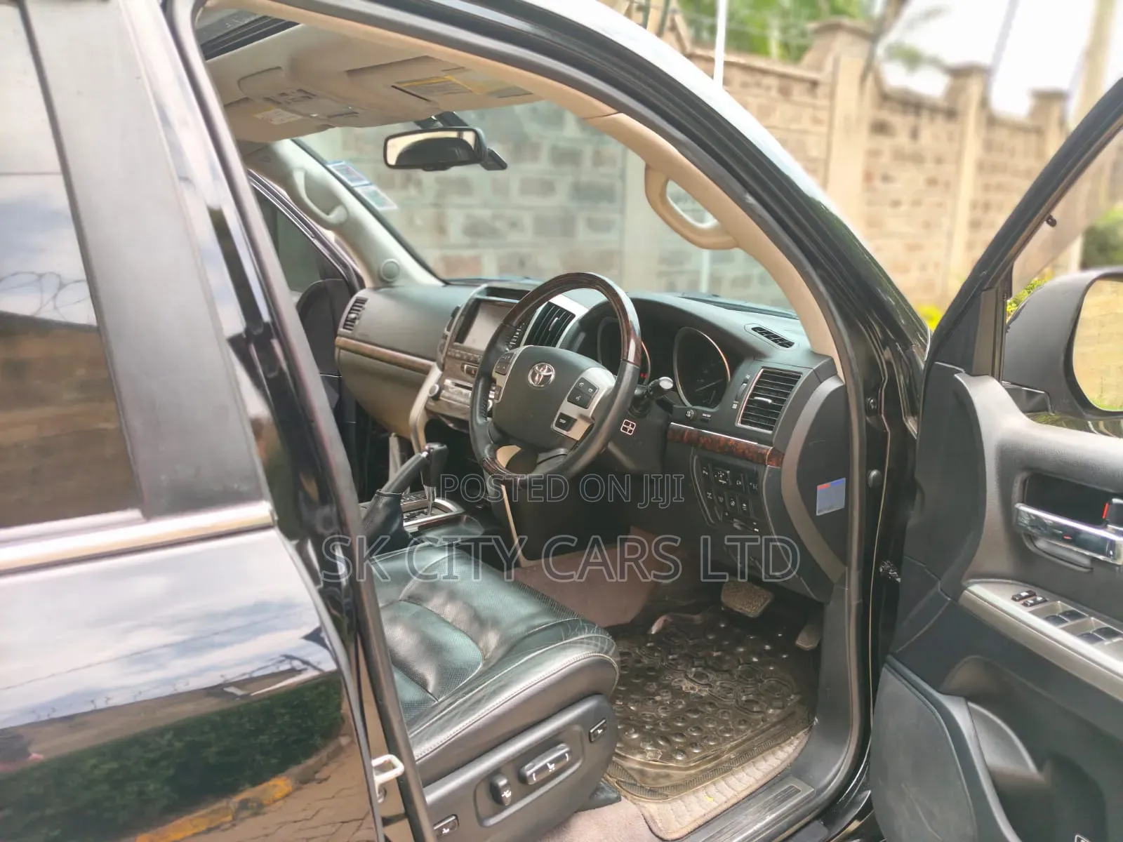 Toyota Land Cruiser 2015 Black