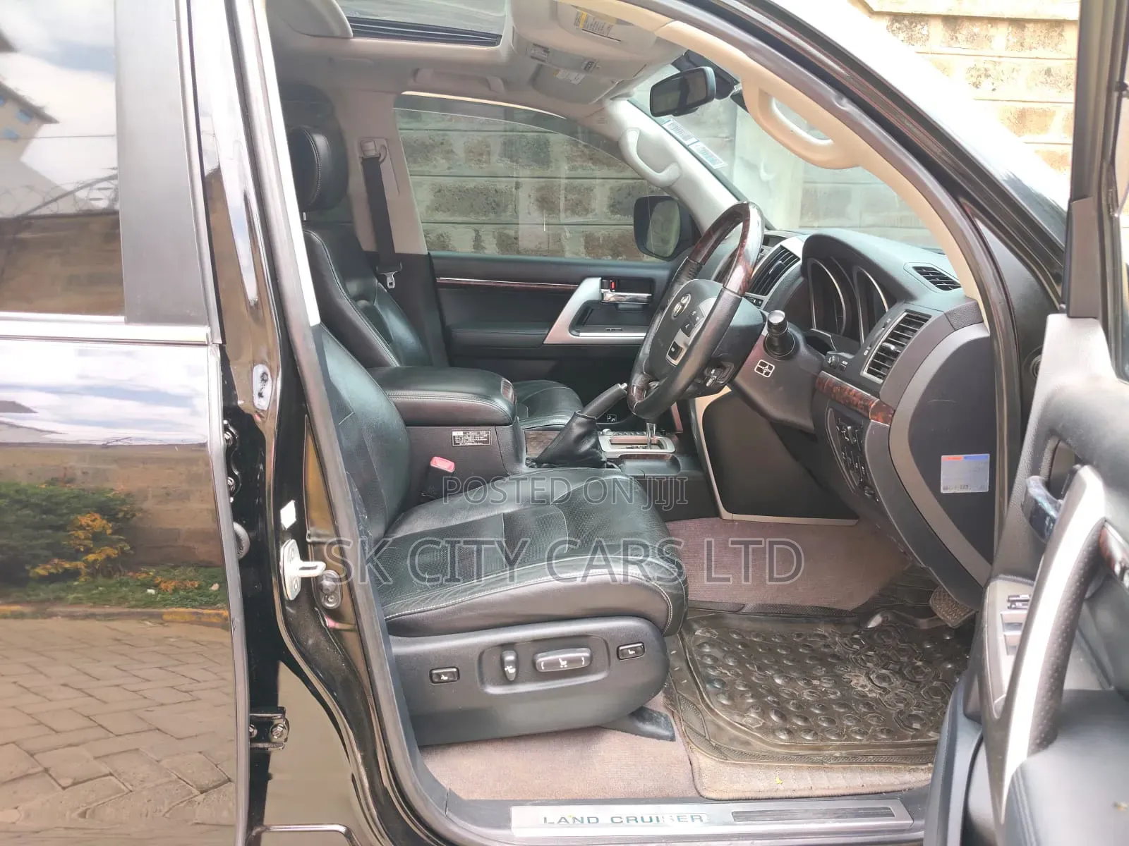 Toyota Land Cruiser 2015 Black
