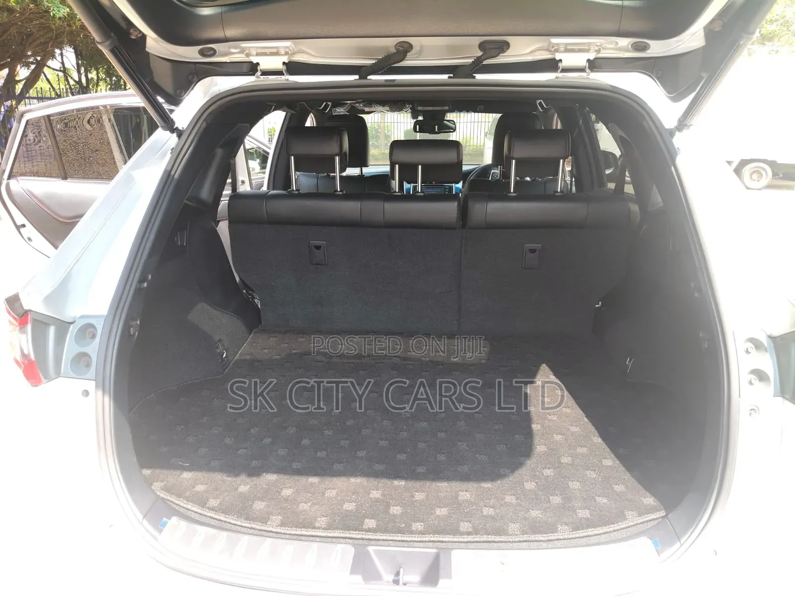 Toyota Harrier 2019 Silver