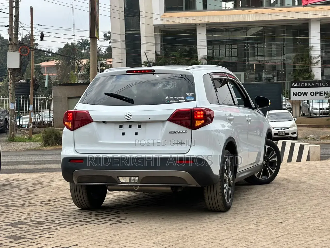 Suzuki Escudo 2019 White