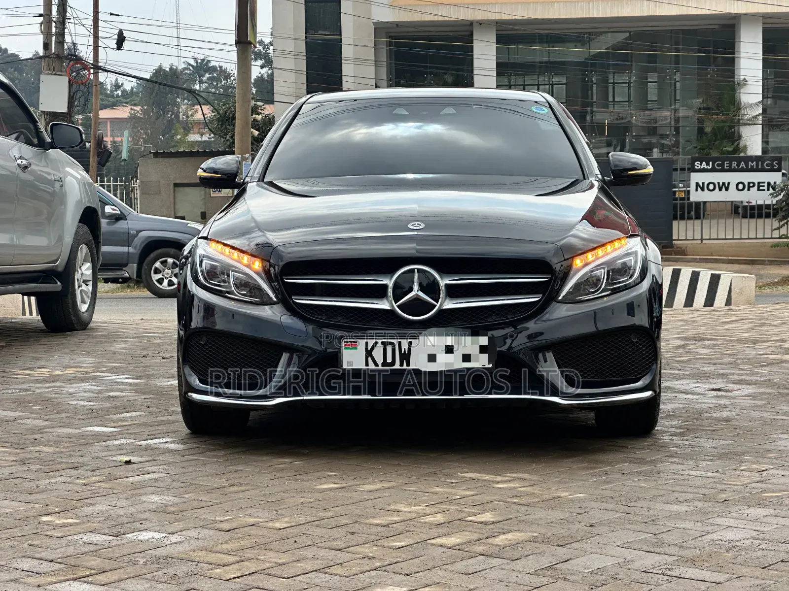 Mercedes-Benz C200 2018 Black