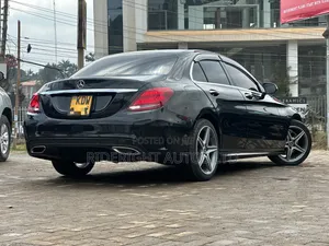 Mercedes-Benz C200 2018 Black