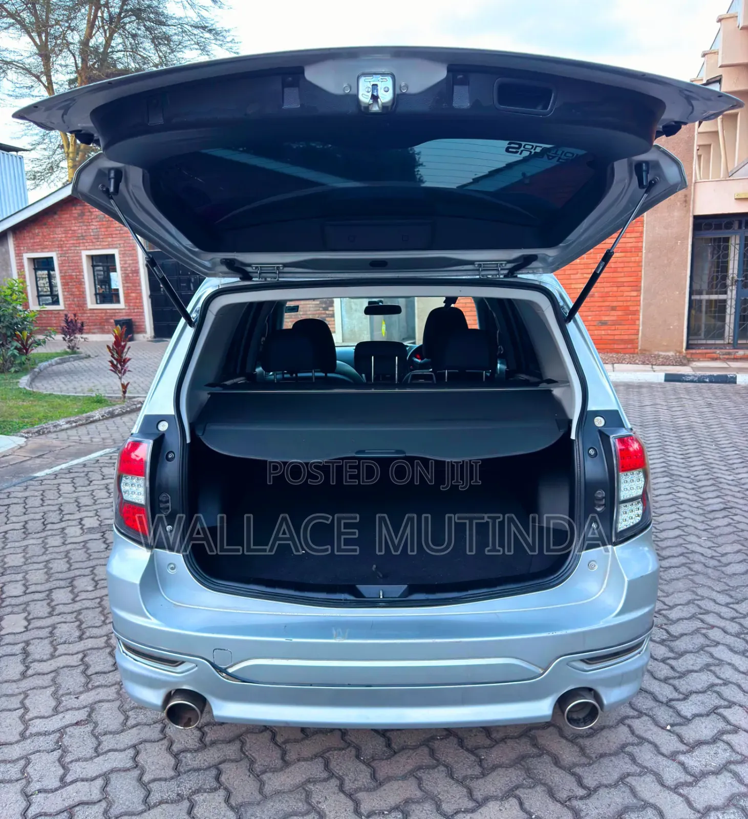 Subaru Forester 2011 Silver