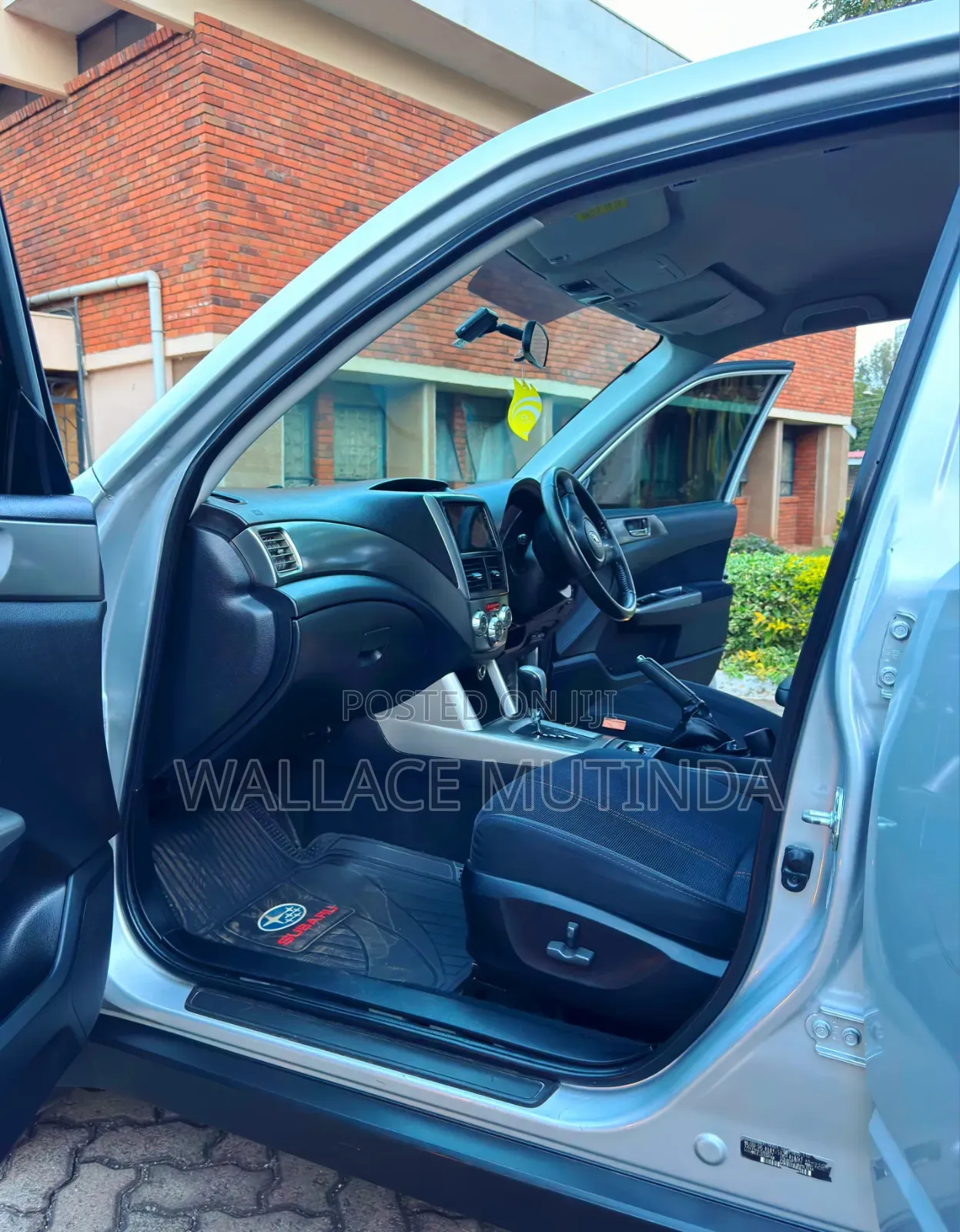 Subaru Forester 2011 Silver