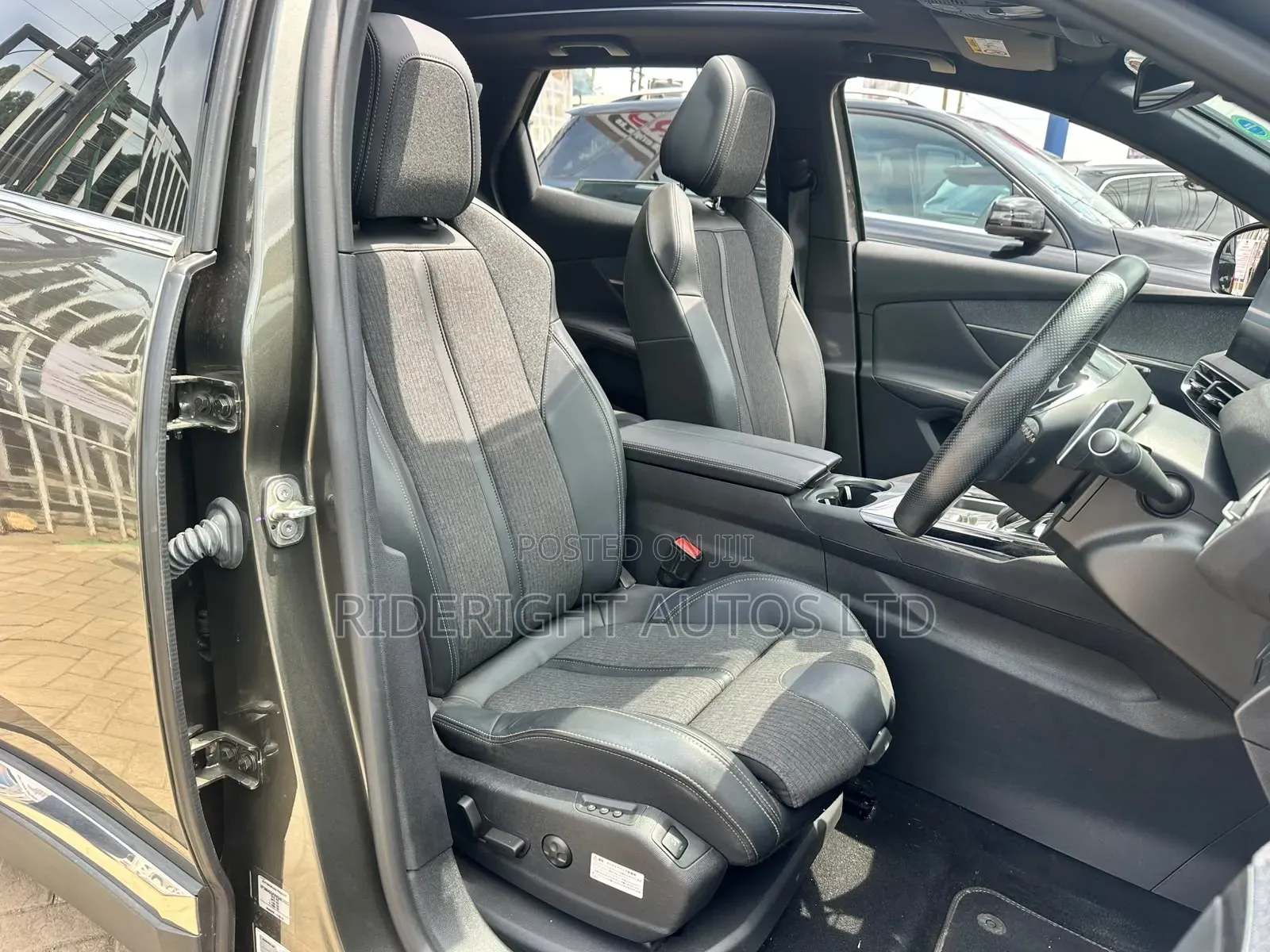 Peugeot 3008 2020 Gray